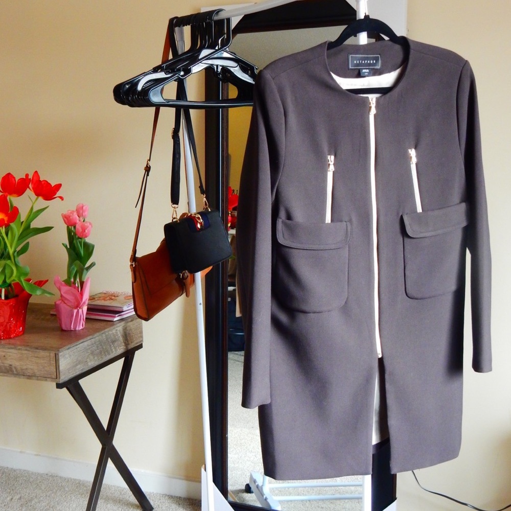 Black double pocket jacket